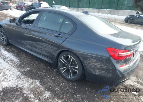 2016 BMW 750I xDrive z USA, uszkodzony, nr VIN WBA7F2C53GG421158